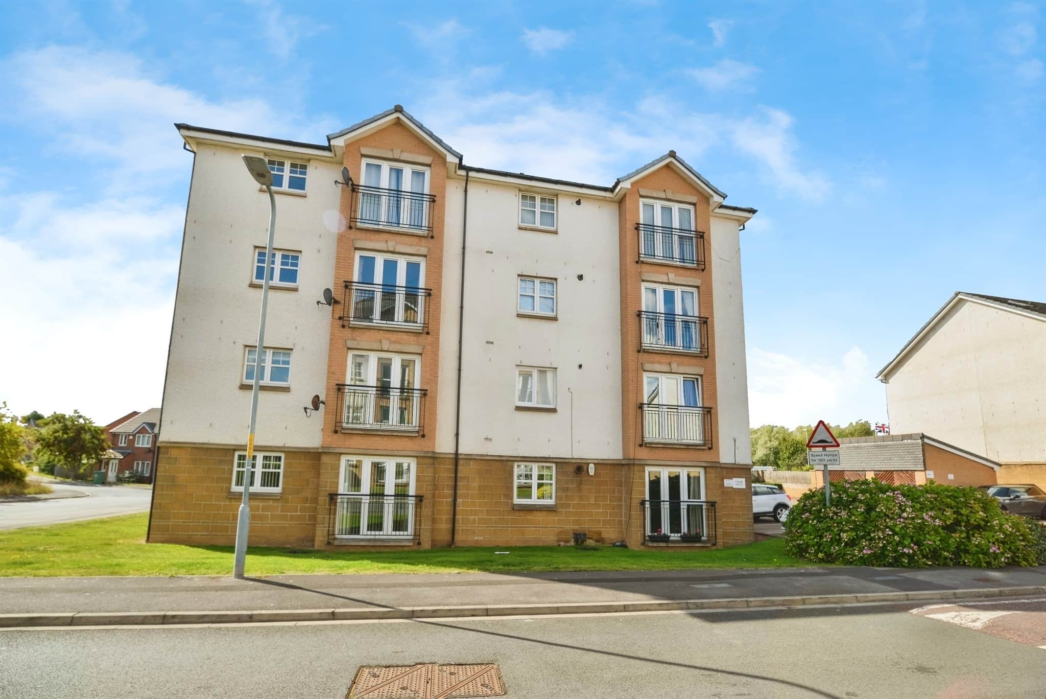 Property photo 0